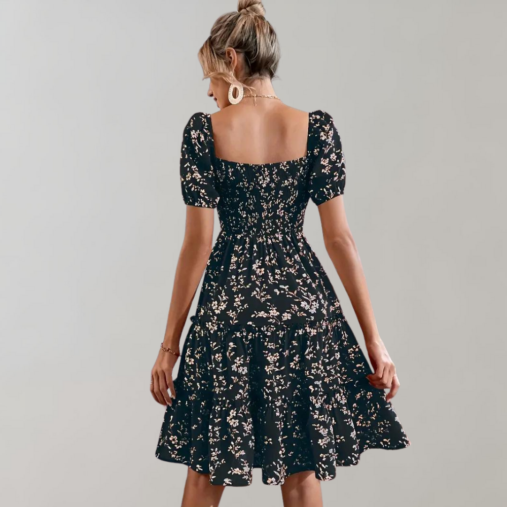 Floral summer dress with square neck 