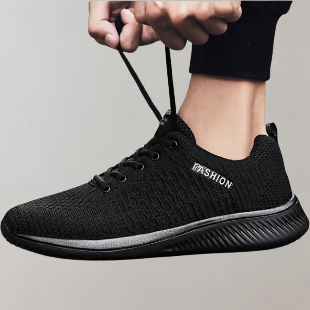 Lightweight running shoes for men