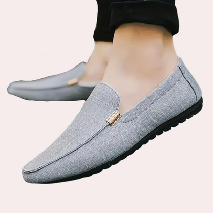 Comfortable casual men's shoes