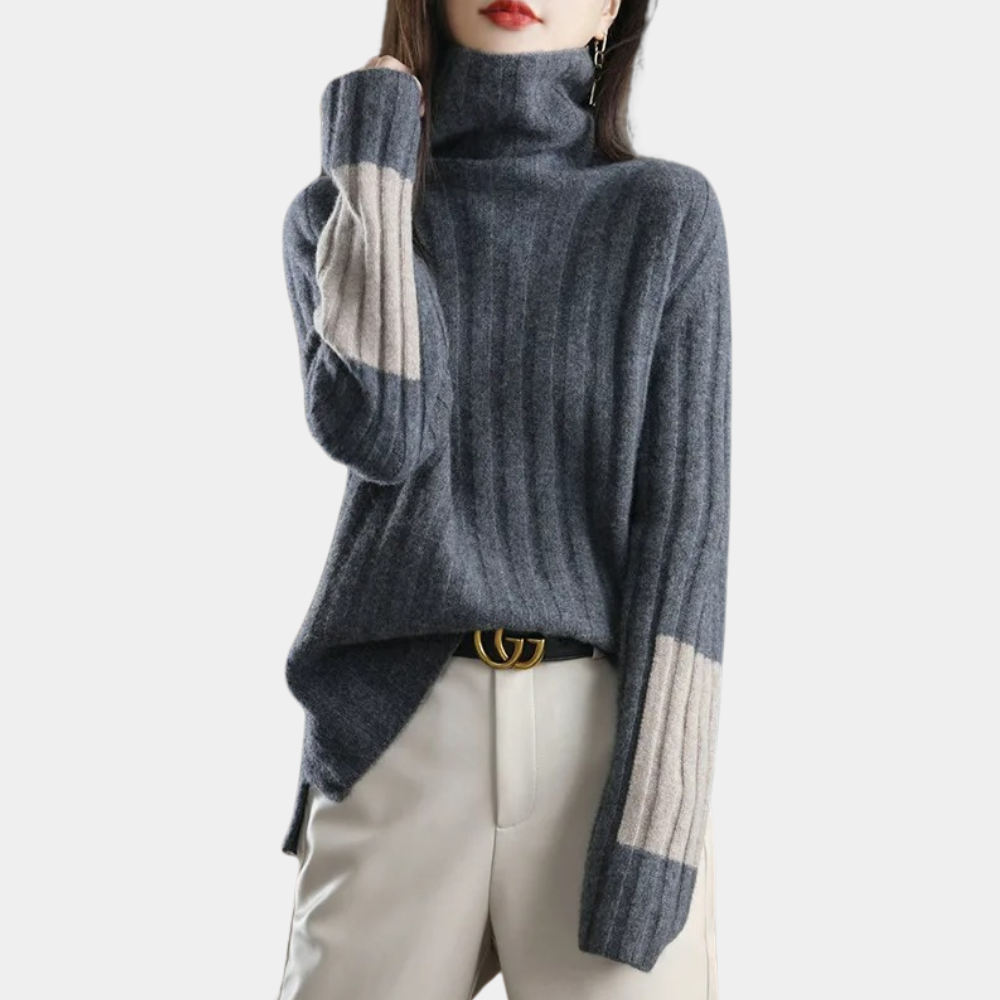 Comfortable turtleneck sweater for women