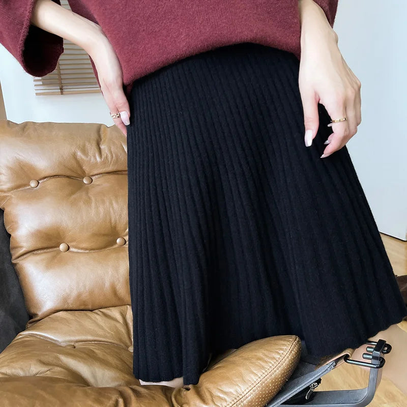 Pure wool skirt for women